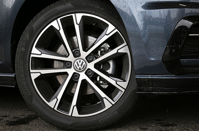 经典再升级一汽大众新高尔夫rline试驾体验