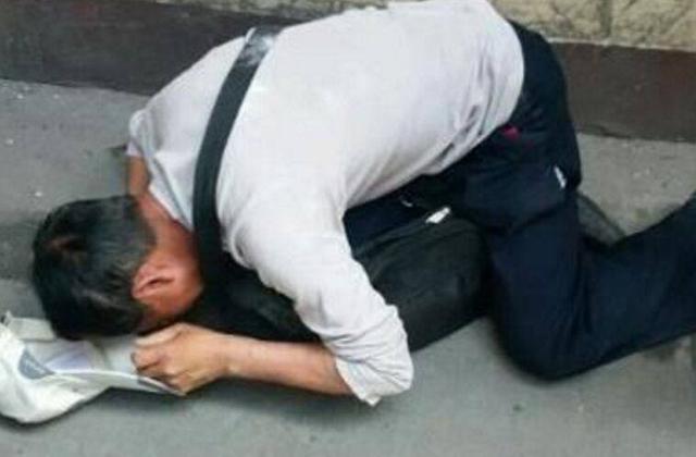 老公醉酒抱着我哭,我拿手机录下来,第二天他听到后跪地求饶