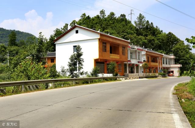 未来,农村房子统一规划建在一起,这三点好处让农民兴奋!