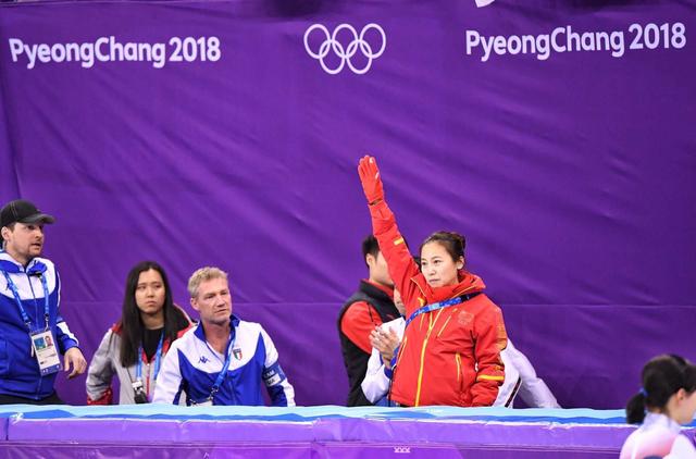 王蒙:看接力比赛手脚冰凉快哭了 希望李琰教练哭出来宣泄压力