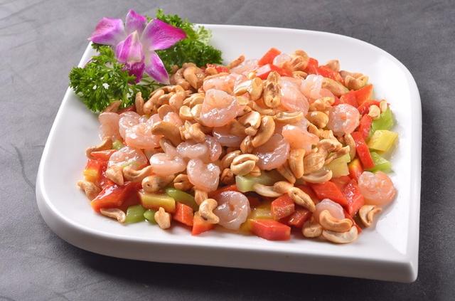 虾仁腰果西芹的两种做法