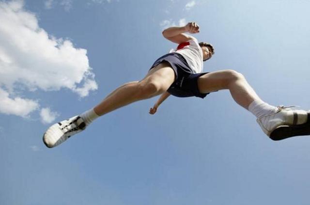 跑步的步伐多大才能达到良好的效果