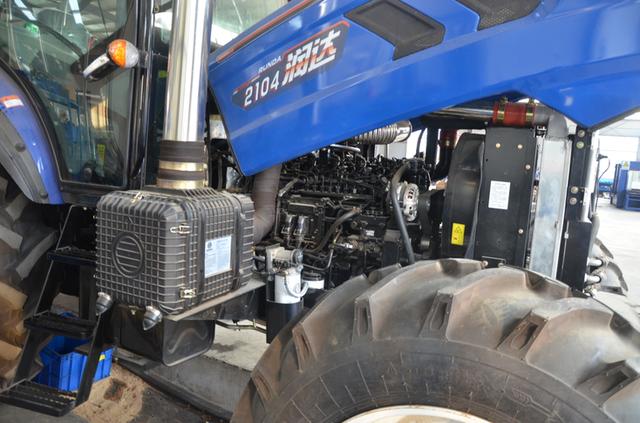 准备上手一台2104拖拉机据说这里一次性订购了40多台