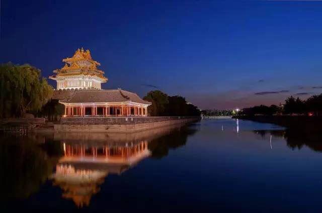 地山谦和她怎么时候在一起?