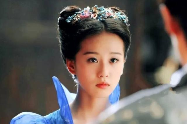 刘诗诗道出原因,为何胡歌深爱她,却嫁给了大17岁的吴奇隆!