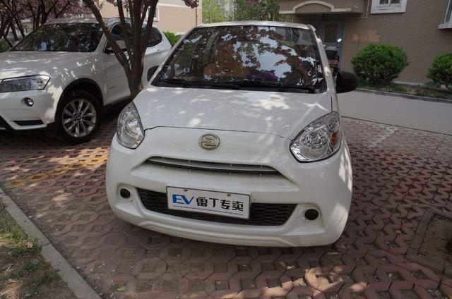 雷丁d30领跑电动汽车行业的先行者