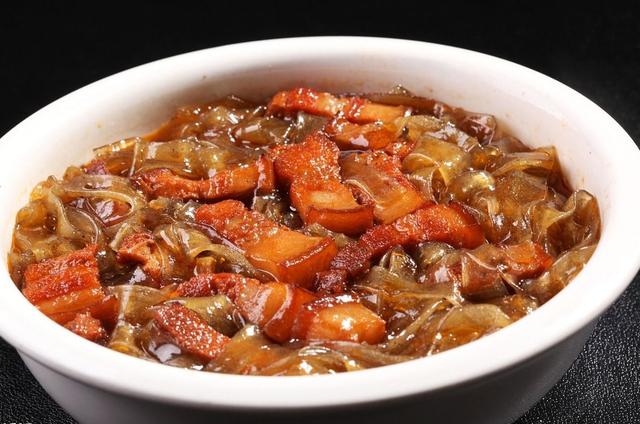 东北大炖菜一熬一大锅,一家五口吃的很撑,孩子说天天像过年