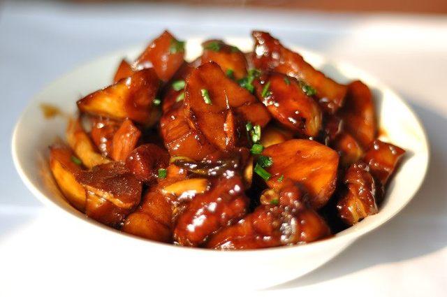 茨菰红烧肉,色香俱全,而且还很下饭,你吃过吗?