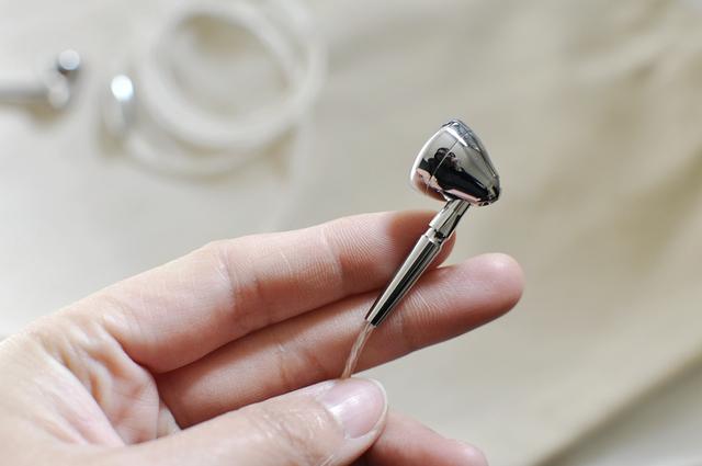 它是5年来国产平头塞被低估最狠的一款,老板还是个90后