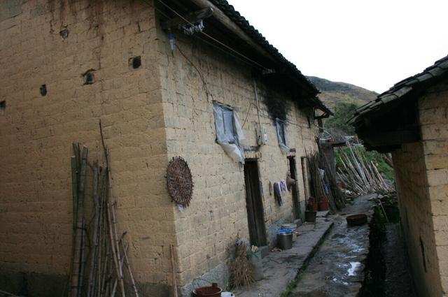 广东居然还有这么穷的地方生活贫困破败萧条