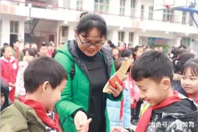 河溪小学的全校师生们将振奋精神,锐意进取,以良好的精神面貌投入工作