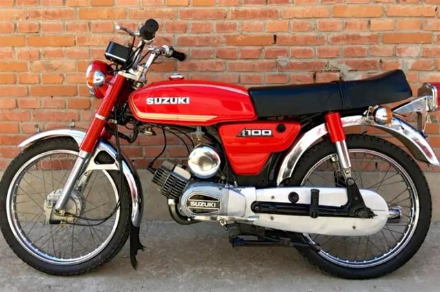 八十年代原汁原味的日产摩托车,那个时候骑上的都是老大!