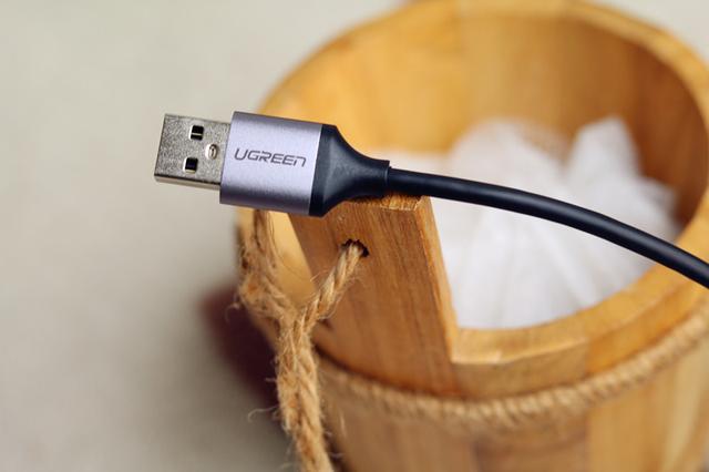 轻松实现手机内容在电视上的投射,绿联手机视