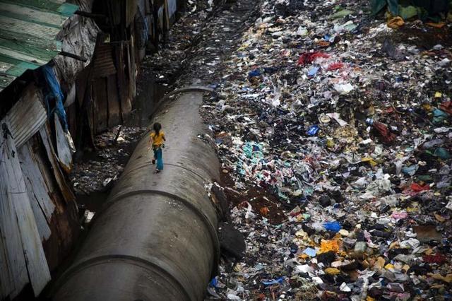 全球最肮脏的工作印度下水道清理工