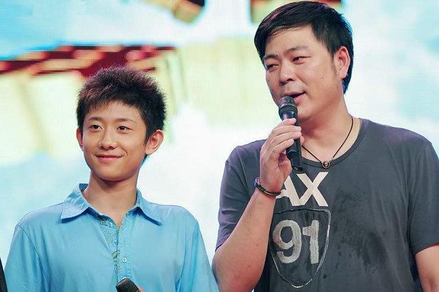 张一山新剧女装太辣眼高亚麟看完说了5字 称他嘴损是跟宋丹丹学的