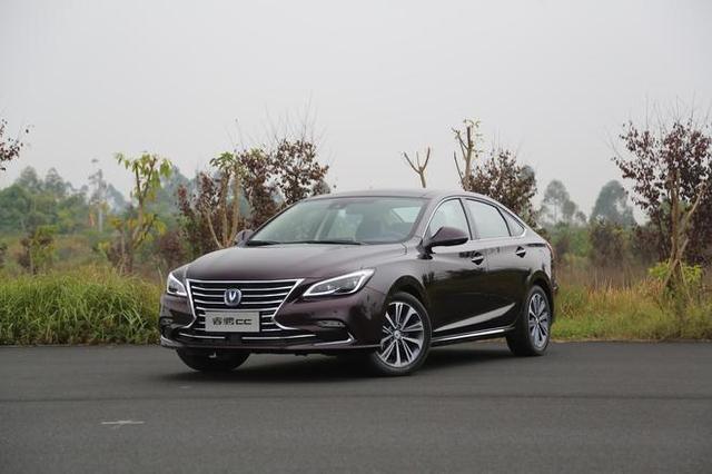 长安睿骋cc正式上市 售8.99-13.89万元