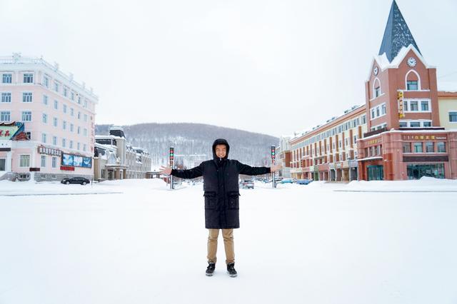 南方人第一次在冬天来到北国边疆,冰天雪地里谁都不服,就服他!
