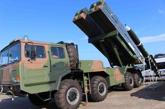 东风导弹都省了!中国这款火箭炮射程300公里,轻松覆盖整个台海