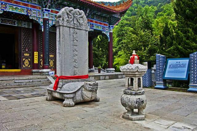 奉天玉大和尚墓个人理解,这个被人称为"奉天玉大和尚"的人未必是