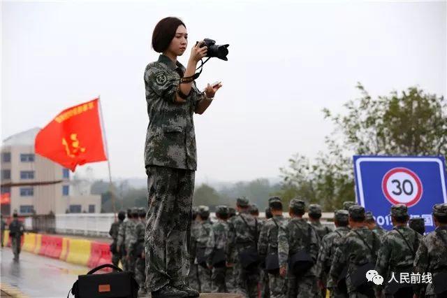 这位少尉女军官赴京6个月,成千上万的中外朋友都为她点赞……