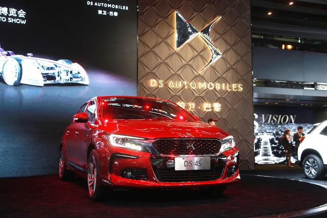 ds汽车4s,20万级别精致动感两厢车,车展实拍!
