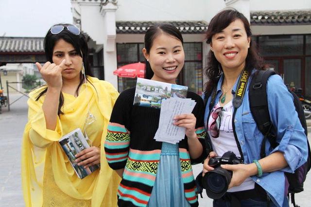 来中国旅游的印度人,瞬间被中国征服了!