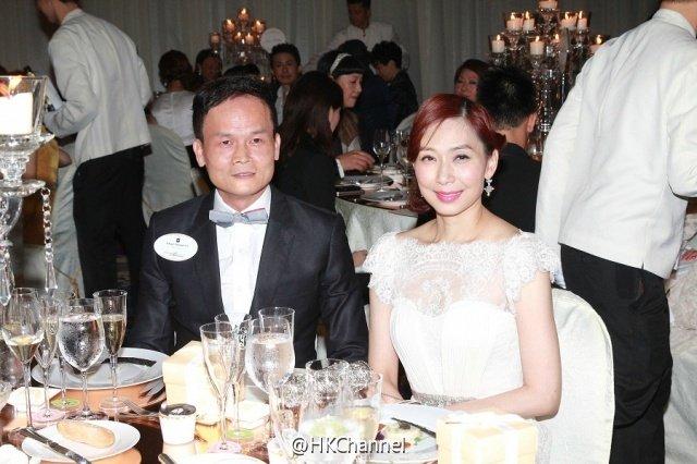 漂亮聪慧港姐出身, 和前夫闪婚闪离, 如今55岁气质不减当年