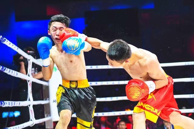 北京时间1月26日,拳击媒体人杜文杰此前发文,爆料称2017年中国拳王赛