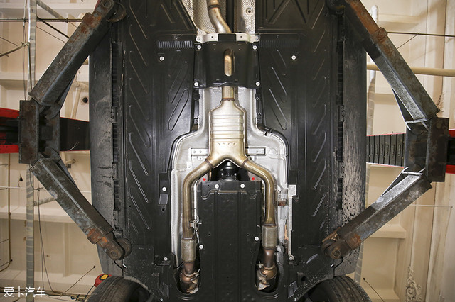 内外皆运动 amg glc 43轿跑suv底盘解析