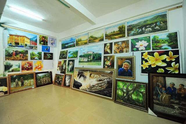 屯昌油画村:村民放下锄头执起画笔,吸引无数名家纷至沓来!