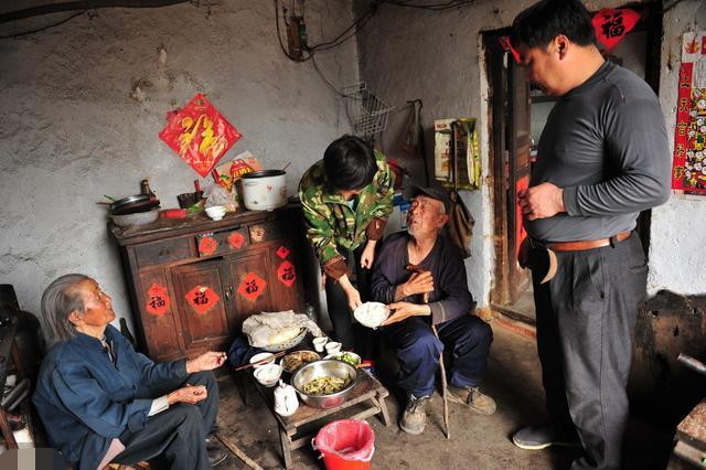 什么叫爹娘?写得句句感人,建议看完!