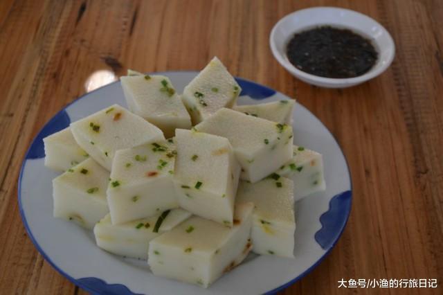 油炸粿是漳平城乡人家的小食品.