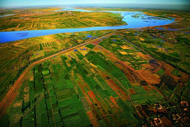 霍去病打仗带着很多好吃的宁可扔掉也不给手下饿肚子的士兵吃