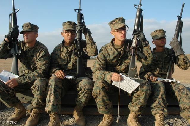 美国海军陆战队大举海外召兵, 以高薪 入籍为饵