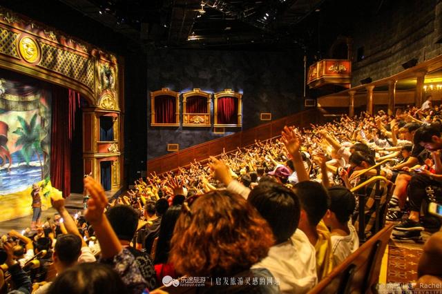 迪士尼不排队玩法,看表演让你不虚此行