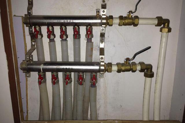 地暖进水很热,回水也有温度了,可家里还是冷是什么原因呢?