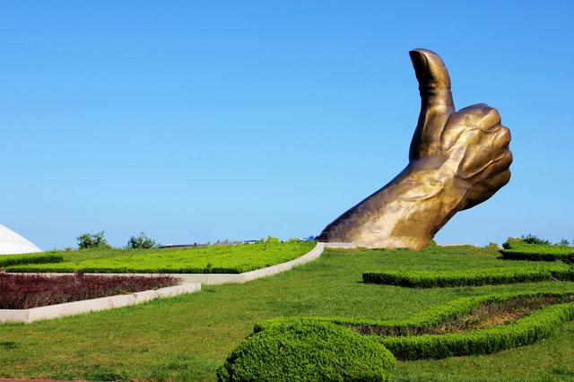 每个中国人都有精神支柱每个中国人都有信仰