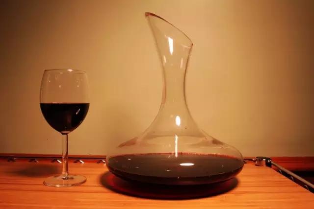 红酒为什么需要醒酒?醒酒是什么意思?