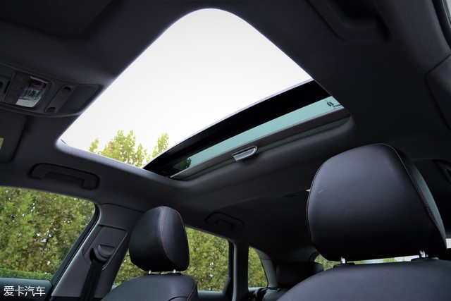 颜值实力派测试新款奥迪a340tfsi