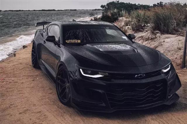 科迈罗改装黑武士肌肉车:比野马还帅,目前最霸气的案例!