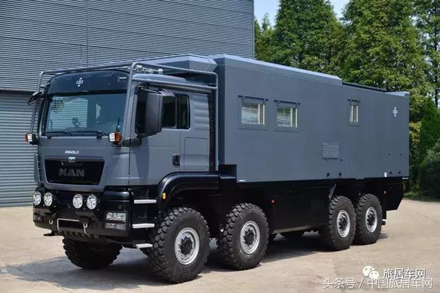 这款国产8x8越野房车售价990万你未必买得到