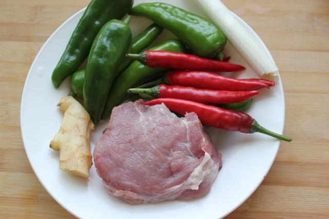 家常菜:辣椒炒肉