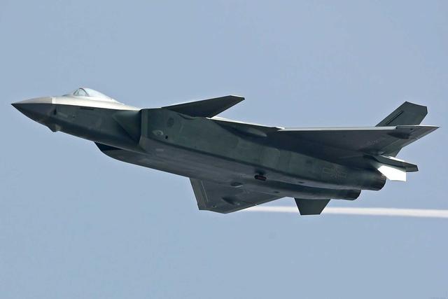 歼20和苏57谁才是全球第二先进五代机?美专家一语中的