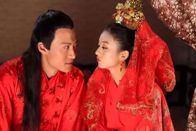 赵丽颖带红男主能力一流,但冷酷霸道的他,是赵