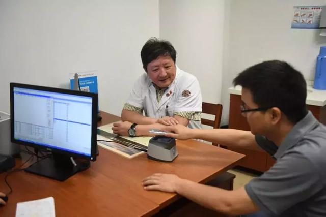 今天起,杭州13家医院看病不带社保卡,刷支付宝就行!