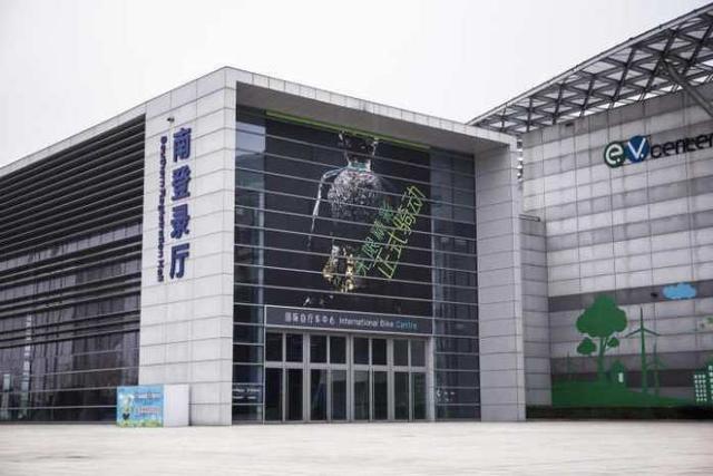 LOL: Snake战队主场内部曝光,网友:太霸气了!