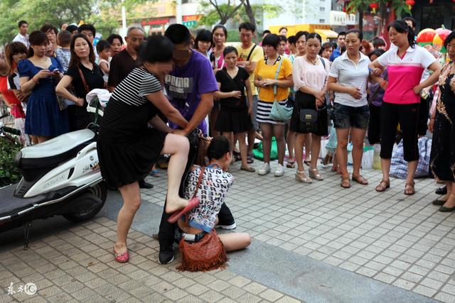 我怎能容忍自己蚌壳里忍痛磨出来的珍珠挂在别人的脖子上炫耀