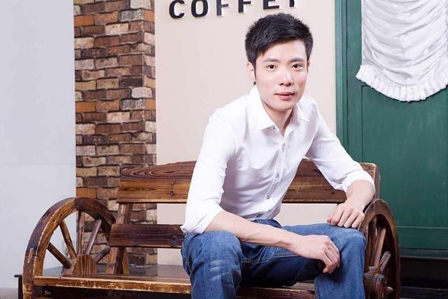 金牌讲师大司马火箭狂轰冯提莫直播间,弹幕:"嫂子来了,快跑"