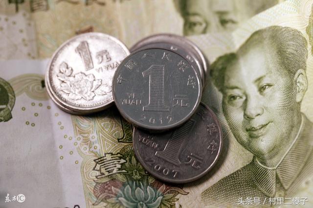 故事:丈夫变心,她用5块钱买了一碗20年前的混沌,成功拉回老公