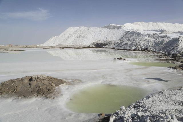 中国第二大钾盐矿开采17年终获成功从死亡之海变成希望之城